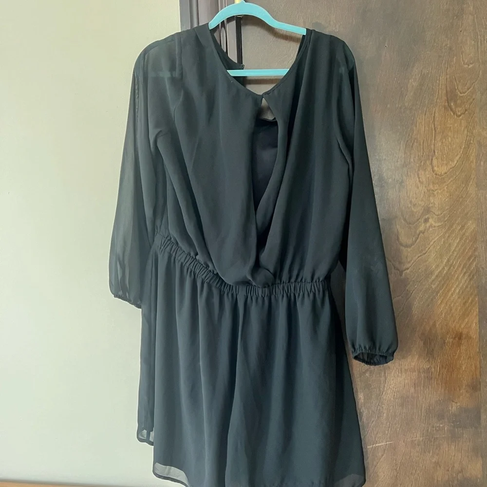BLACK ROMPER - Picture 1 of 2